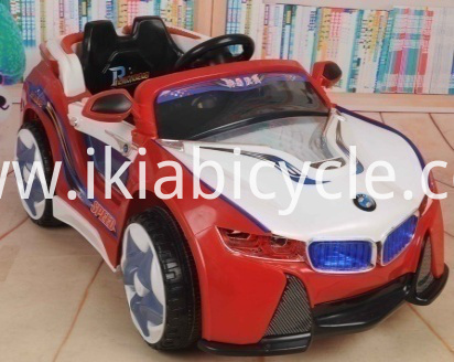 Iki oturgyçly çagalar üçin elektrik awtoulaglary